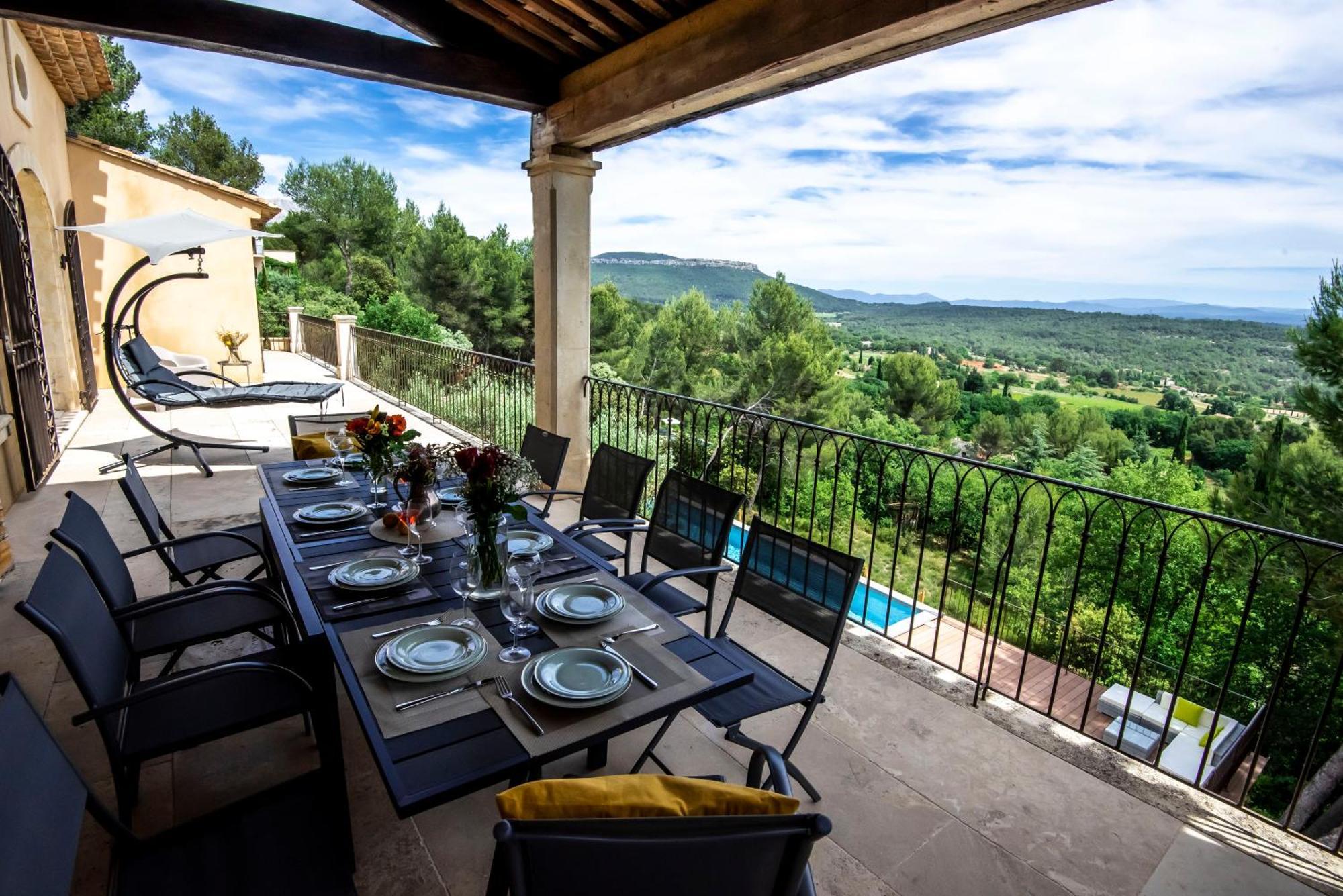Villa Lumineuse Avec Piscine Clim 1Ere Etage Vue Panoramique Sur Les Montagnes Sur Le Site De La Sainte-Victoire Le Tholonet Экстерьер фото