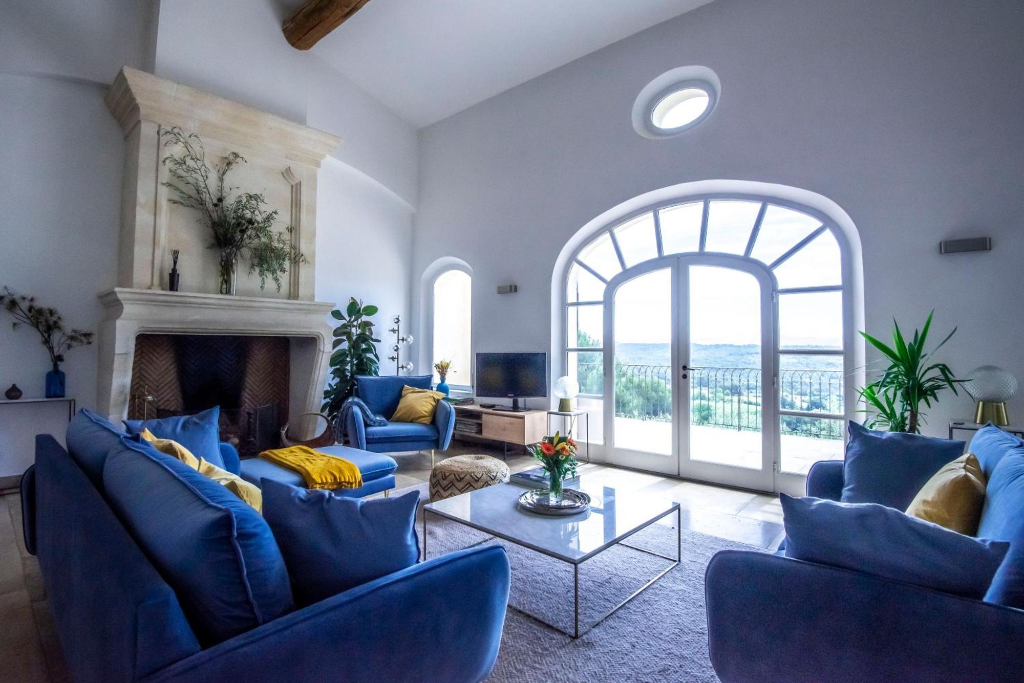 Villa Lumineuse Avec Piscine Clim 1Ere Etage Vue Panoramique Sur Les Montagnes Sur Le Site De La Sainte-Victoire Le Tholonet Экстерьер фото